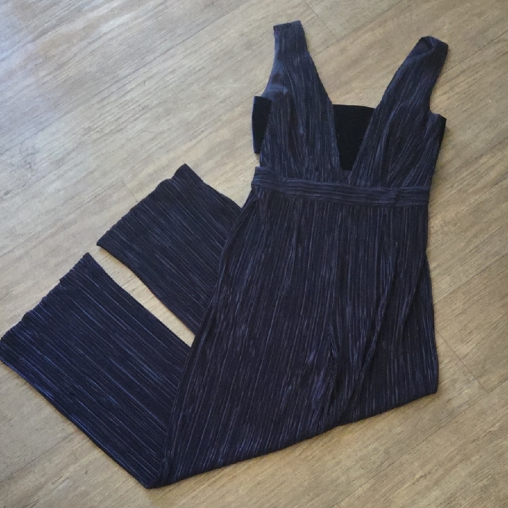 Gianni Bini Blue Textured Jumpsuit with Wide-Leg Design